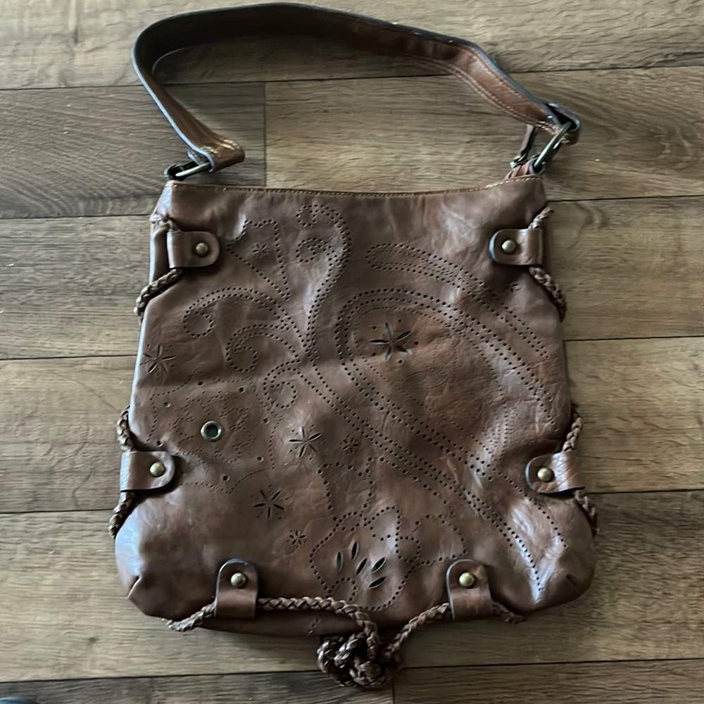 Shoulder bag
